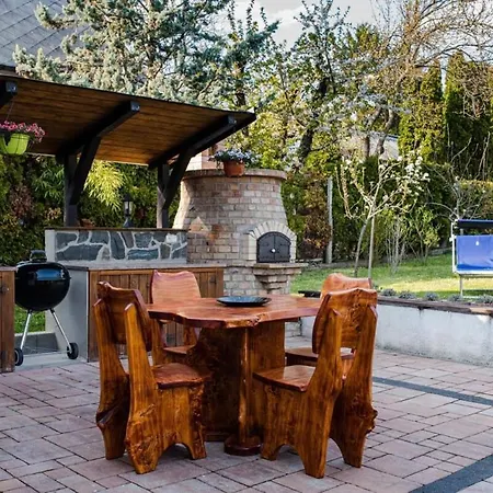 Casa vacanze Különleges Hangulatú Ház Balatonfűzfőn