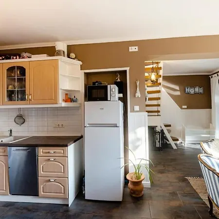 Casa vacanze Különleges Hangulatú Ház Balatonfűzfőn Balatonfůzfő