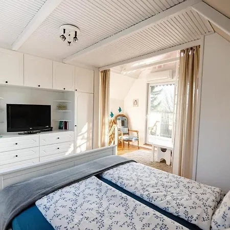 Különleges Hangulatú Ház Balatonfűzfőn Casa vacanze Balatonfůzfő