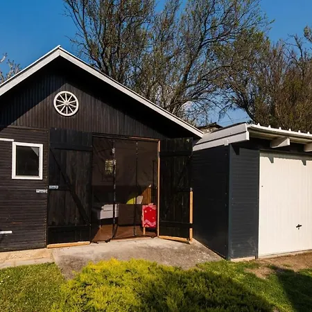 Casa vacanze Különleges Hangulatú Ház Balatonfűzfőn Balatonfůzfő