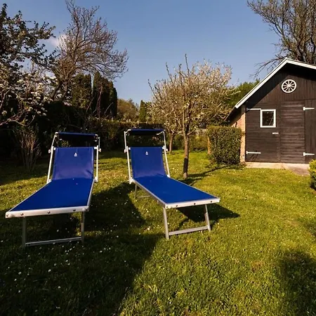 Különleges Hangulatú Ház Balatonfűzfőn Casa vacanze Balatonfůzfő